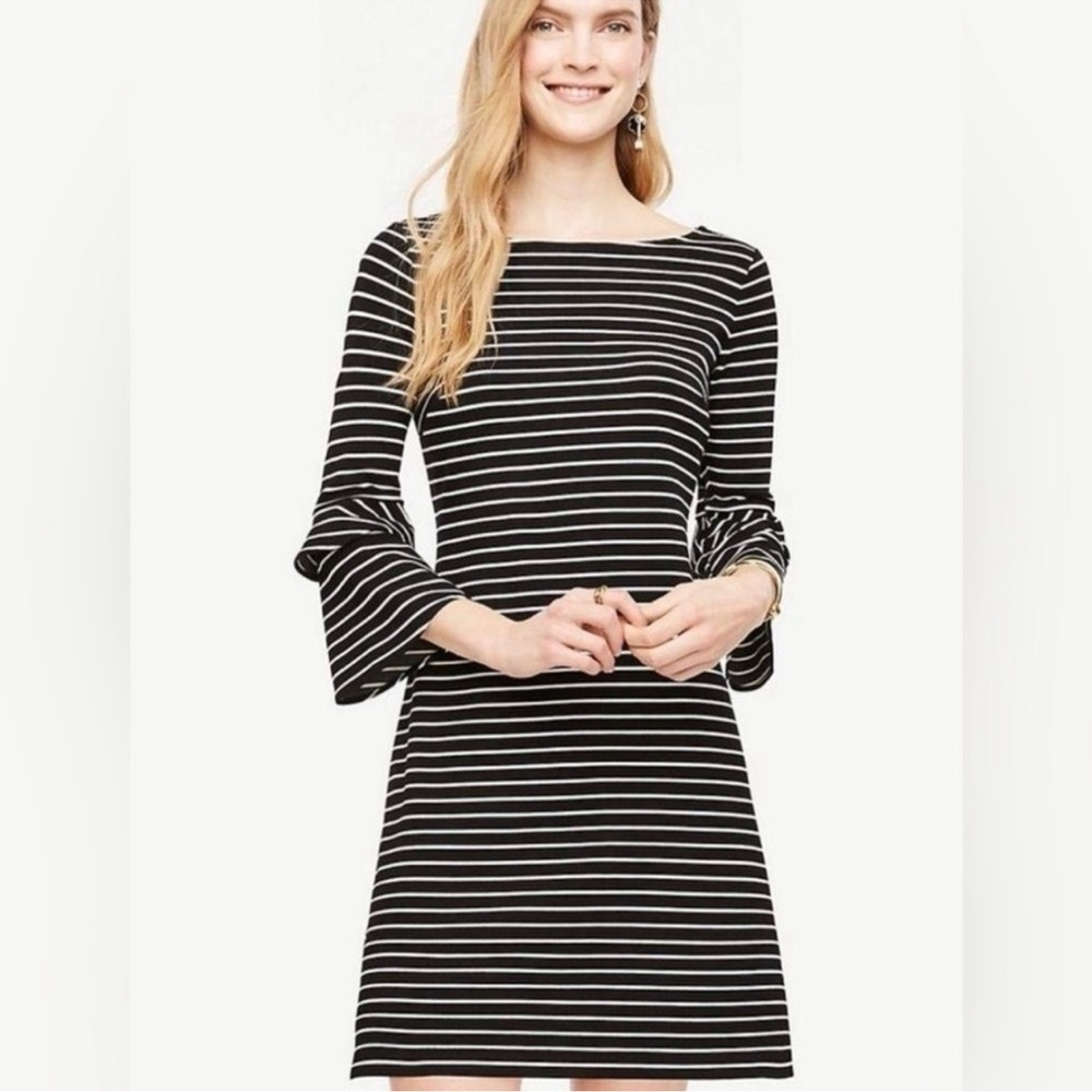 Ann Taylor Bell Sleeve Knit Dress Black & White Stripe Size 10 Petite